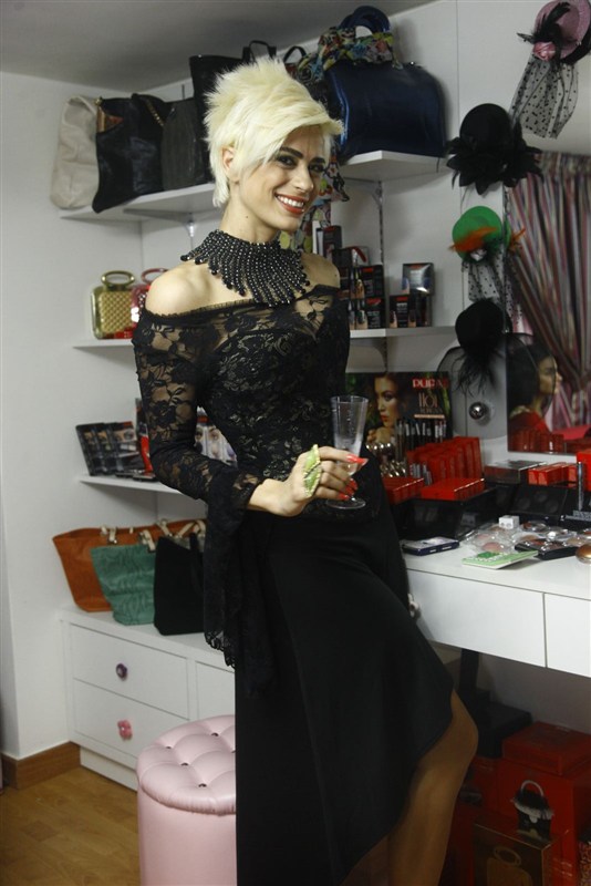 Cravate et Corset Opening